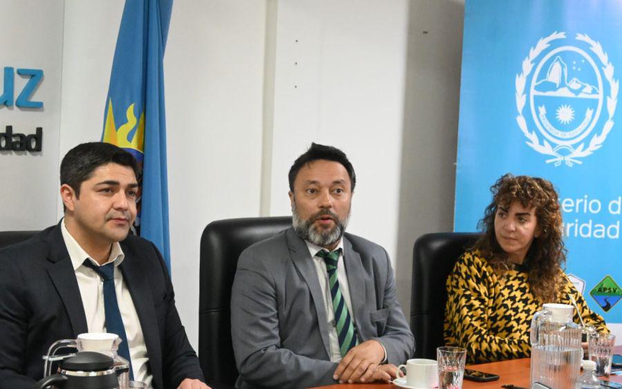 bee09f16849c20cabc897bb74df5ccb1_XL