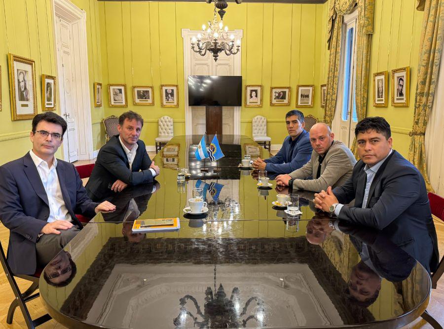 a9a9297a22b2f682d6d628754526ccd6_XL